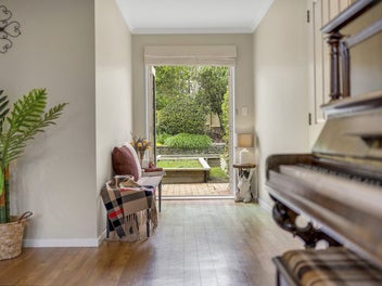 A Home That Feels Like Falling in Love