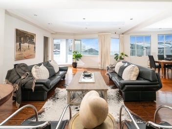 Lifestyle! Fabulous & Convenient