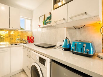 URGENT SALE! High-Yield 7.3% Gross ROI