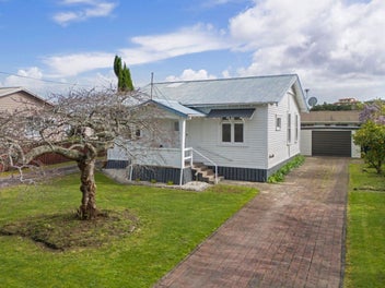 Easy Living in the Heart of Paeroa