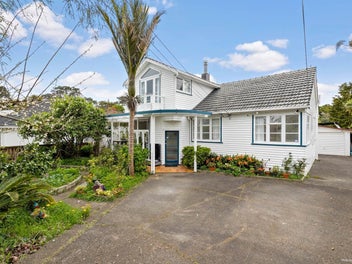 Summer Loving in the Heart of Westmere