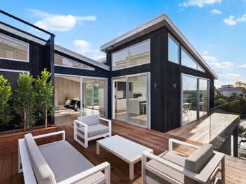 A modern masterpiece on the water's edge