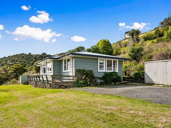 Harbour Views, Big Section, Endless Potential!