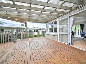 Three bedrooms plus two room studio