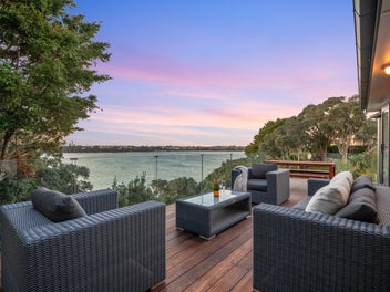 Affordable waterfront paradise on huge site