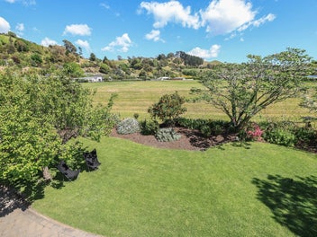 Blissful in Birdwood