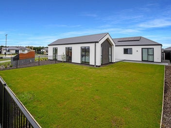 A DREAM HOME IN AWARD WINNING DEVELOPMENT!