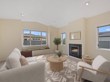 Supersized cul-de-sac living in Frimley