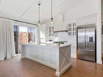 Hamptons elegance in Palm Springs