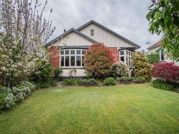 Charming 4-bedroom home in prime school zone