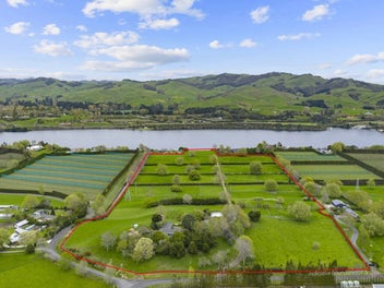 Premium Lakefront Lifestyle Opportunity