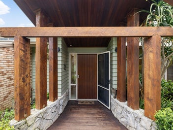 A Rare Sanctuary - Just Minutes from Town