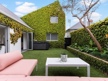 Unique Mid Century in Heart of Ponsonby
