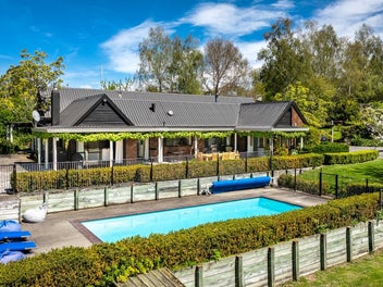 Sun-soaked private retreat