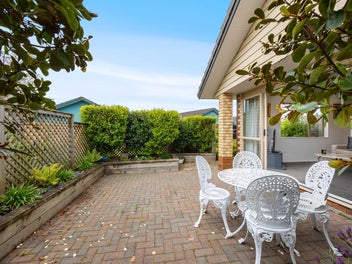 Single Level Brick Beauty!