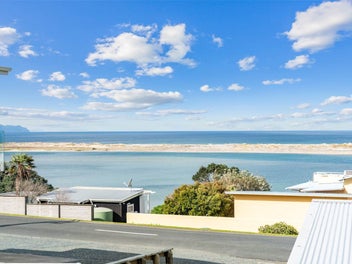 Location and Views !