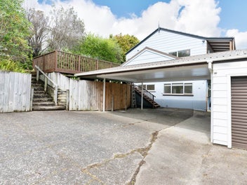 Private Freehold Retreat With Ample Parking