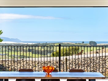 Iconic Views, Iconic Home