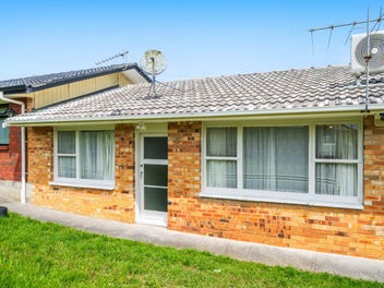 Modern Comfort & Convenience in the Heart of P...