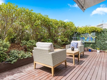 Smart Buying in a Family-Friendly Pocket