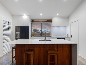 Sunny, modern and effortlessly easy-care