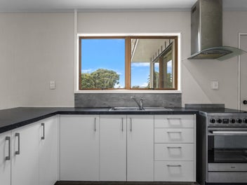 Coastal home - vendor has found their next move!