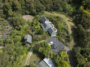 A Unique Golden Bay Lifestyle Opportunity