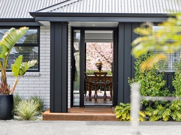 Private Oasis - Golfers Dream!