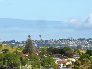 Auction next Tuesday | Last chance to view