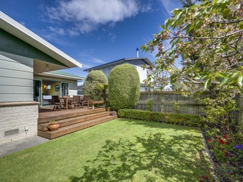 Loved Family Home In Tamatea