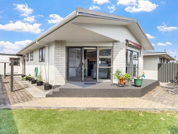 TWO TIDY TOWNHOUSES – BUY ONE OR BOTH!