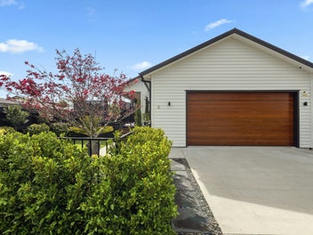 The Entertainer's Lock and Leave!