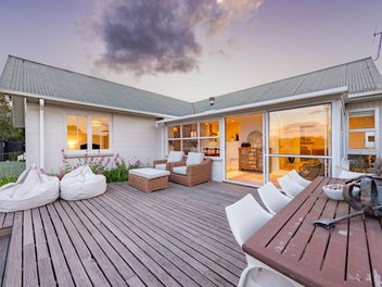 Elegant, renovated hideaway