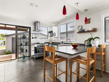 Private - Stylish - Central Living Perfected