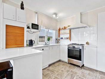 Central stunner plus extra lodging