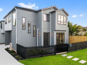 Brand New, Freestanding & Double Westlake Zone