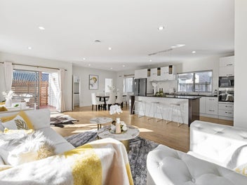 Quick Sale Needed - Walk to Ormiston School!!