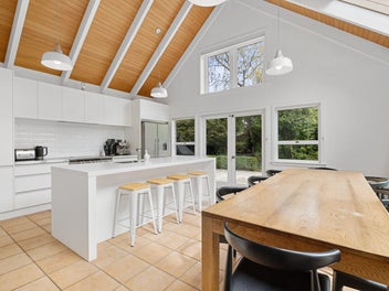 Ultra Private Sanctuary in an Exclusive Laneway