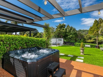 Parkside Sanctuary ~ Zoned for Rangi & Westlake