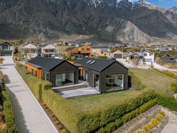 Price dropped $70,000. Urgent sale in Jacks Point