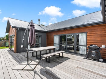 Modern living in Martinborough