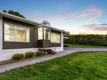 MOVE IN BEFORE CHRISTMAS!