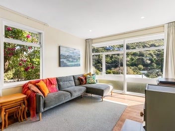 Architectural Flair & Family Comfort