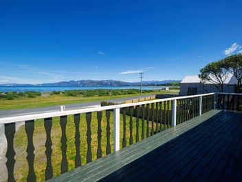 Front row renovation in the bay