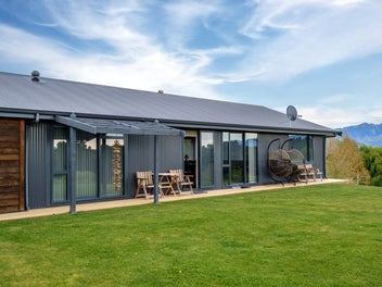 Lifestyle, Location & Views