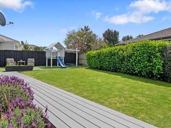 Solid Family Entertainer with Plenty of Space.