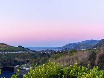 Exceptional Views – Effortless Modern Living