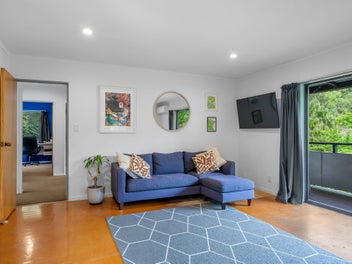 Sunny, Solid and Ready to Move In!