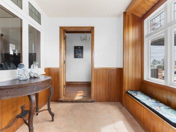 Beautiful home in outstanding location