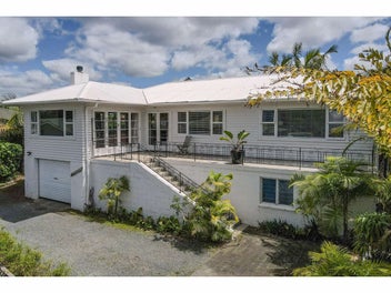 SPACIOUS, CENTRAL, RENOVATED FAMILY HOME